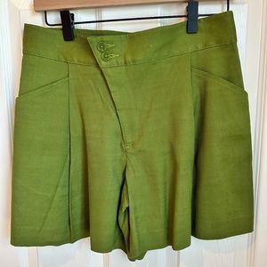 Cabi Traipse Short Avocado Green
